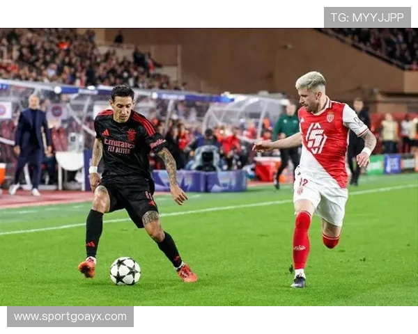 迪马利亚展现精湛技术,助球队逆转取胜 迪马利亚展现精湛技术,助球队逆转取胜